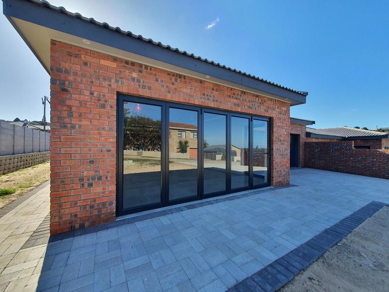 3 Bedroom Property for Sale in Dana Bay Western Cape